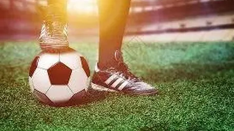 中超最终战与苏超决赛观众人数仅差1人：朱艺晒图见证差距！